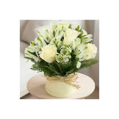 Amor Blanco Sombrerero - Arreglo rosas y astromelias blanco