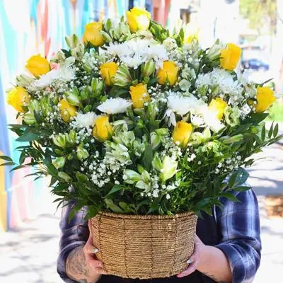 Pésame Amarillo - Arreglo floral de condolencias