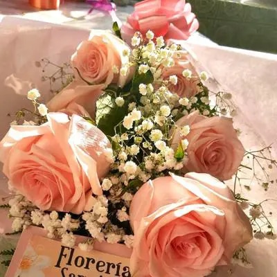 Ramo de 5 rosas rosadas